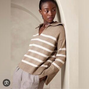 Banana Republic Striped V-Neck Sweater in Tan and Cream